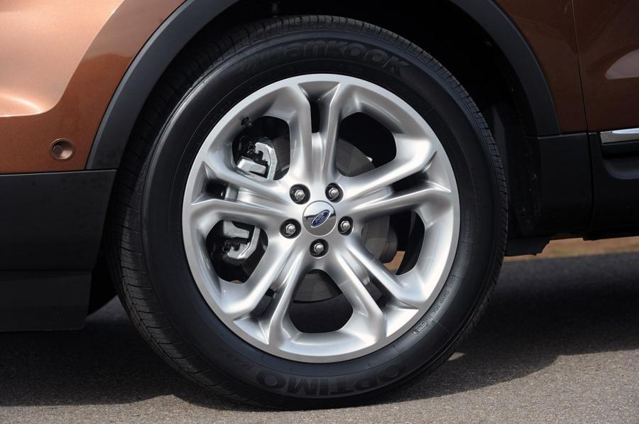  Ford Explorer 2011 года  (фото 41 из 174)